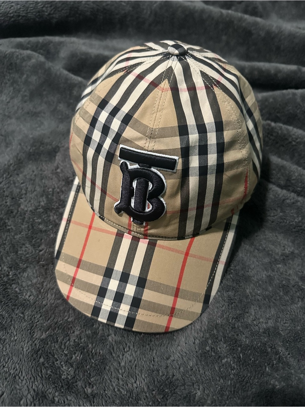 Burberry Beige Vintage Check Baseball Cap with Black Interior - Picture 1 of 6